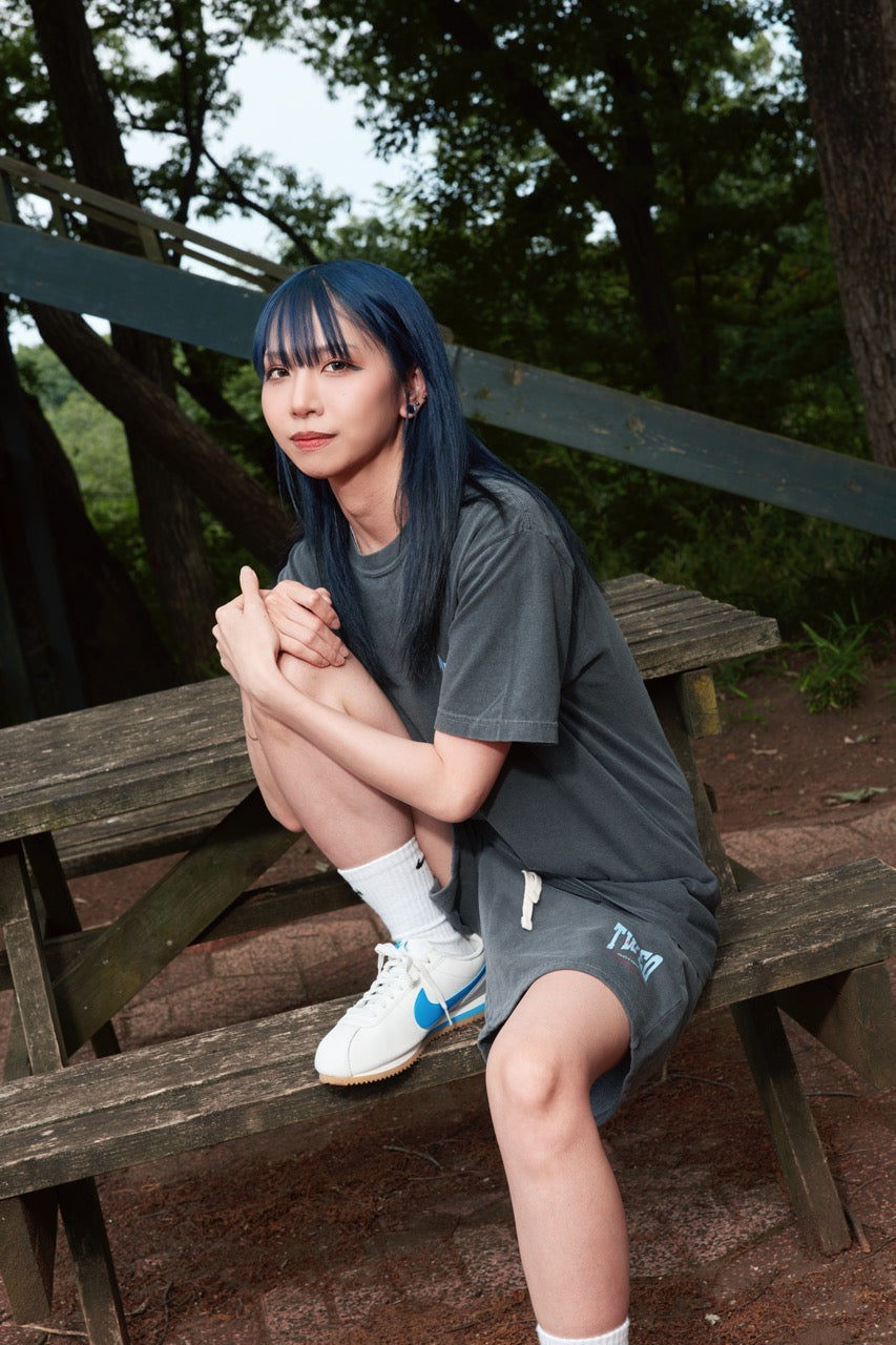 Twelve equal setup simple half pants